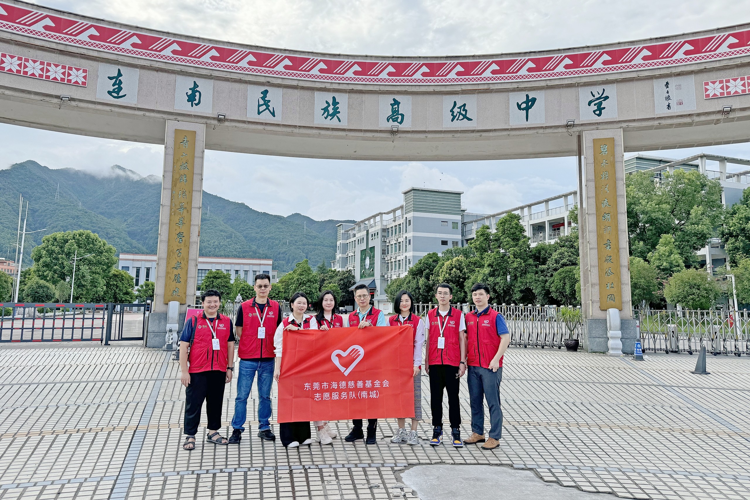 1726043680130283.jpg 1.jpg